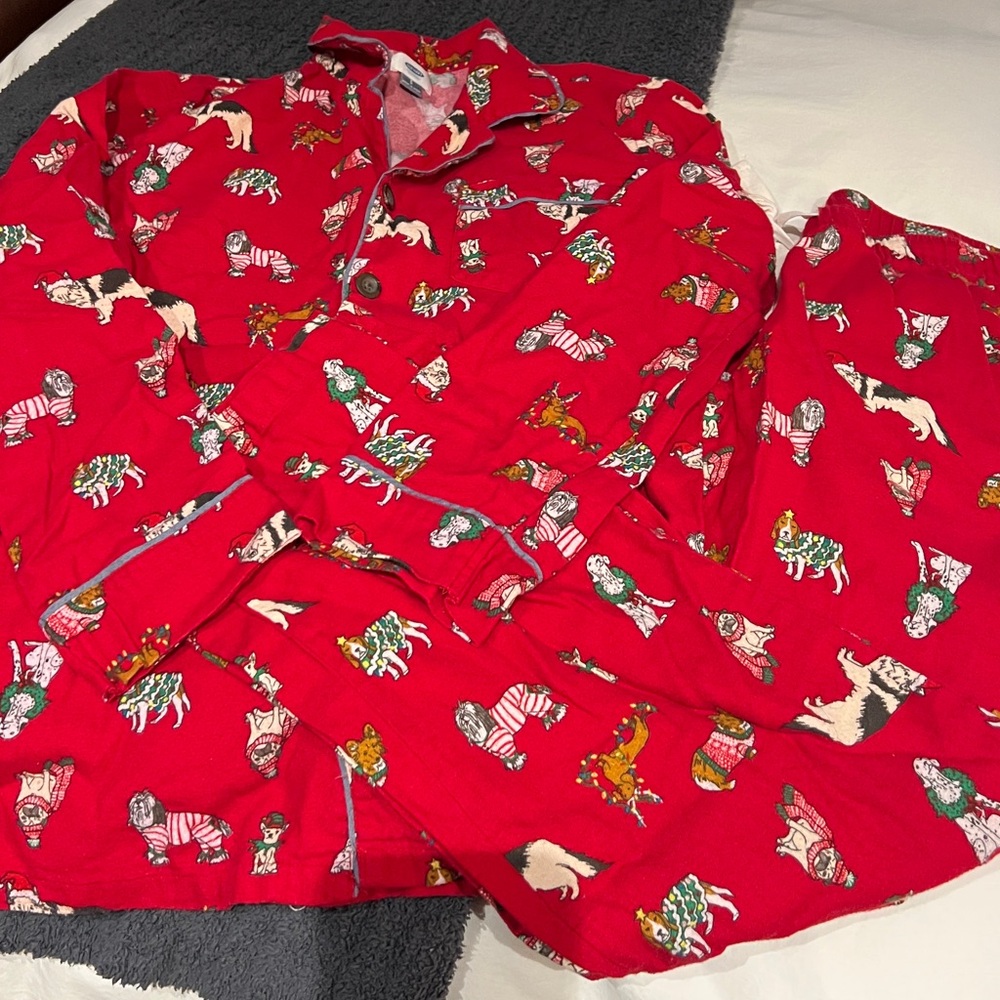 Old Navy Sm top Med bottom Christmas doggie flannel PJs used